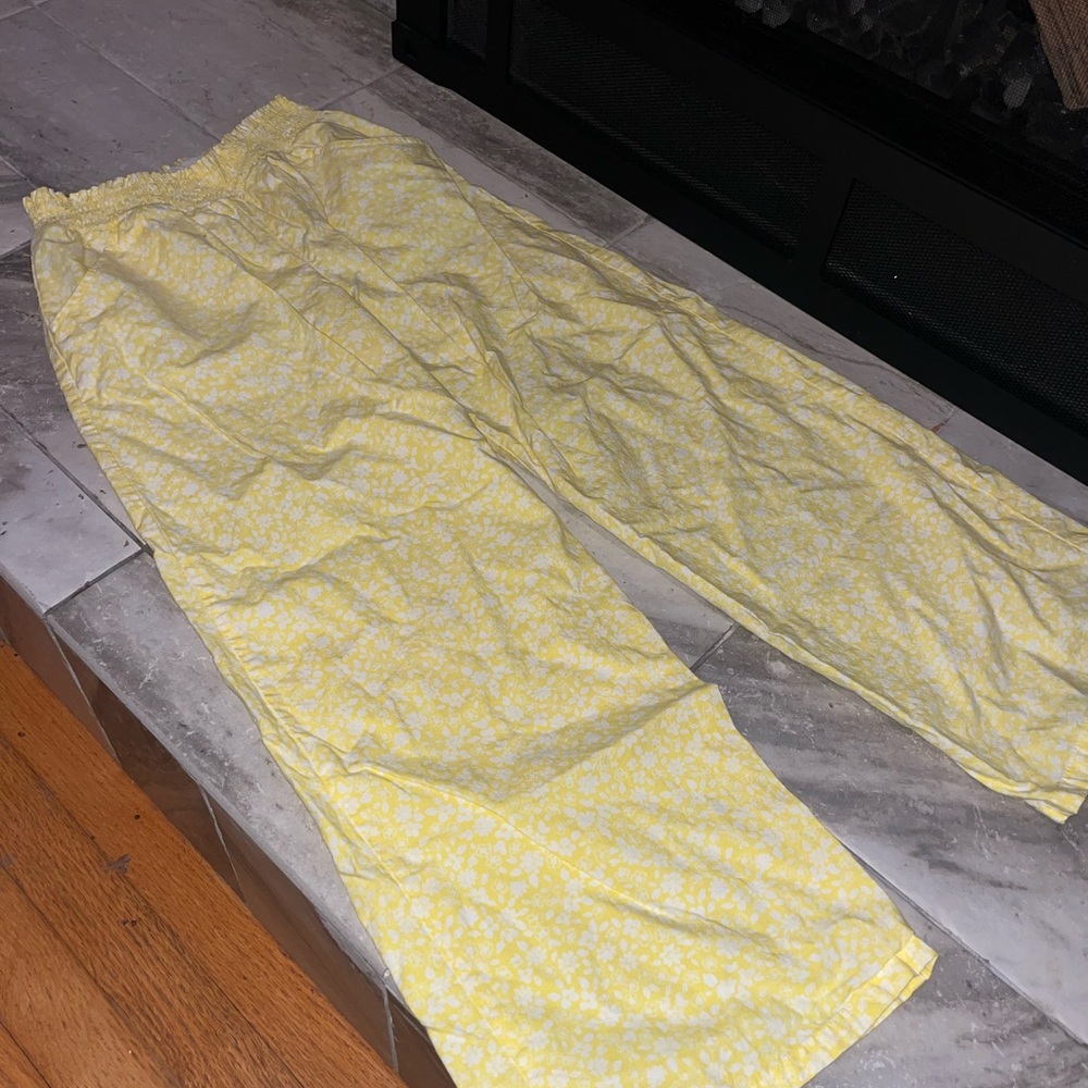 Cat & Jack Yellow Floral Kids Casual Bottoms